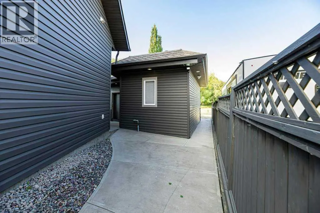 34 Overand Place