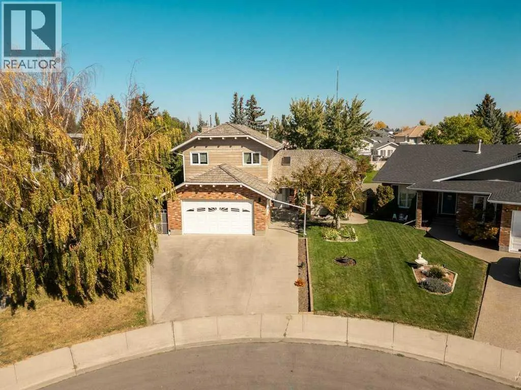 27 Erminerun Place N