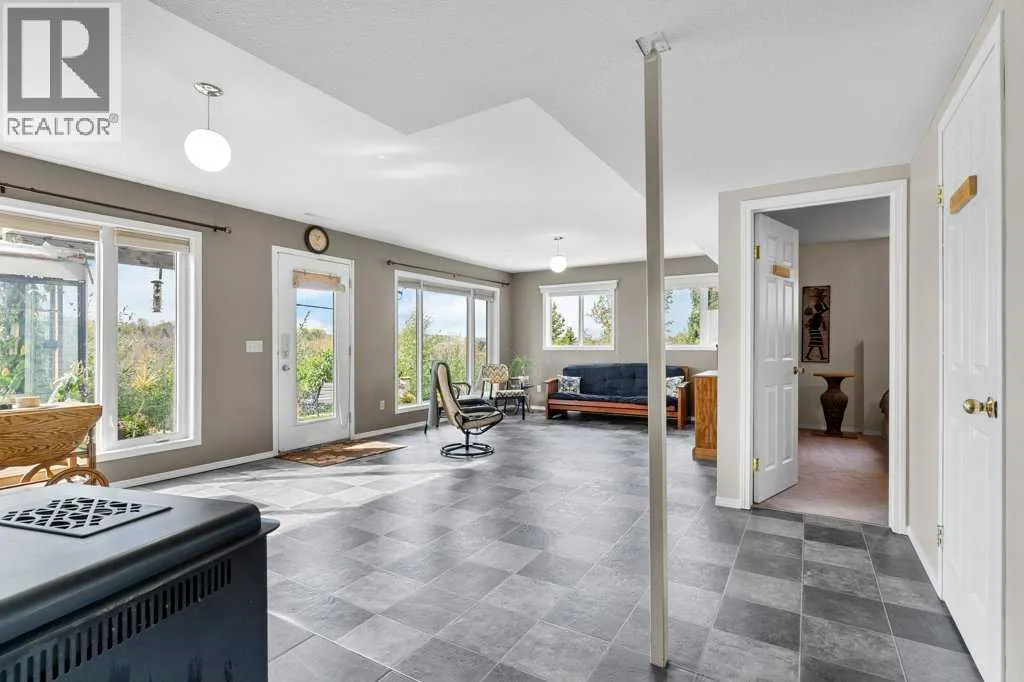 114 Cremona Heights