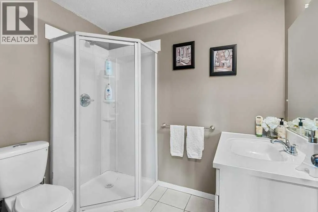 114 Cremona Heights