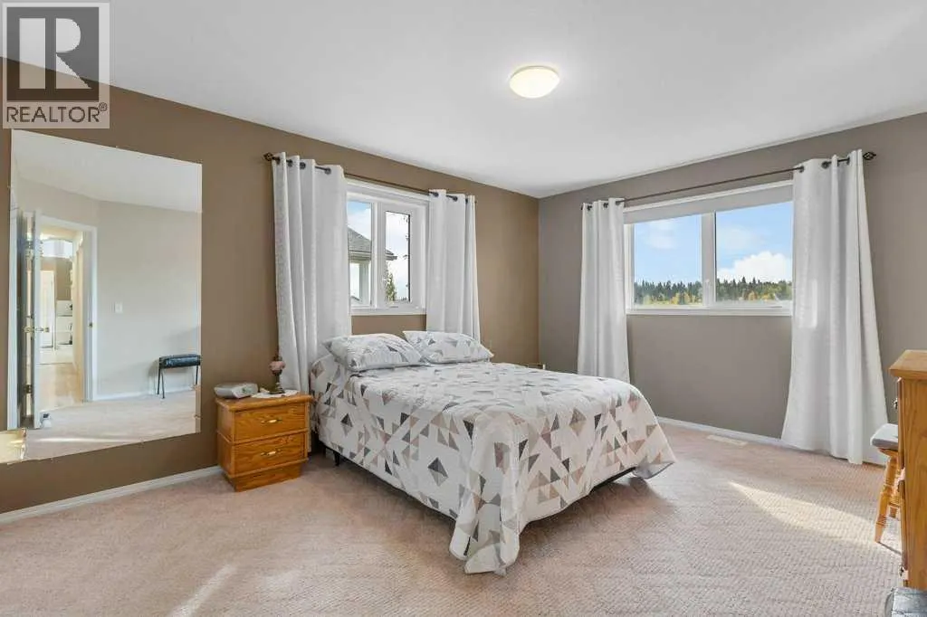 114 Cremona Heights