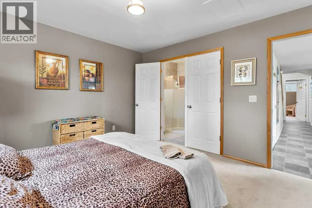 114 Cremona Heights