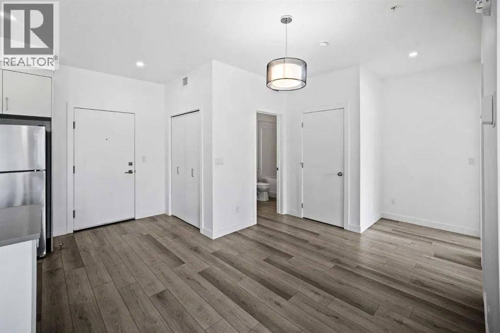 403, 205 Spring Creek Common SW