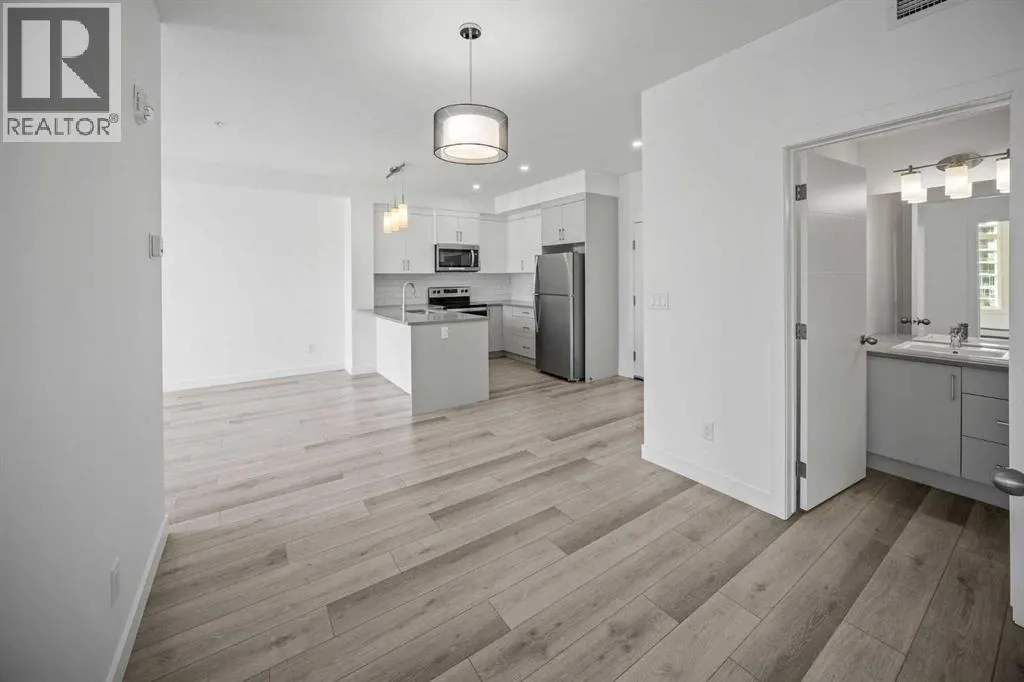 403, 205 Spring Creek Common SW
