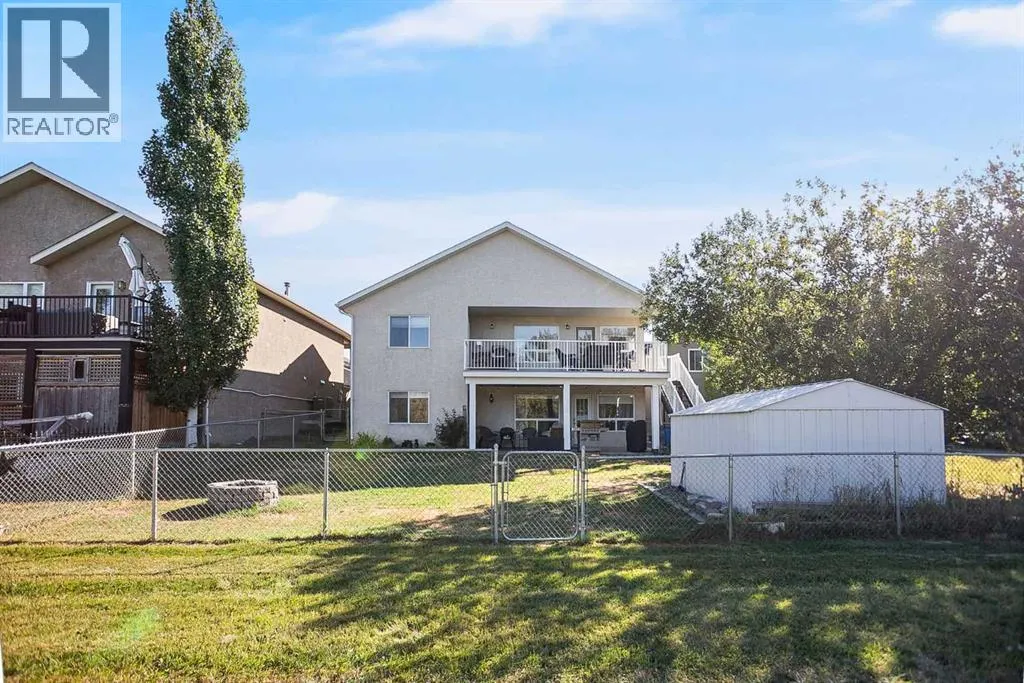 211 Lineham Acres Close NW
