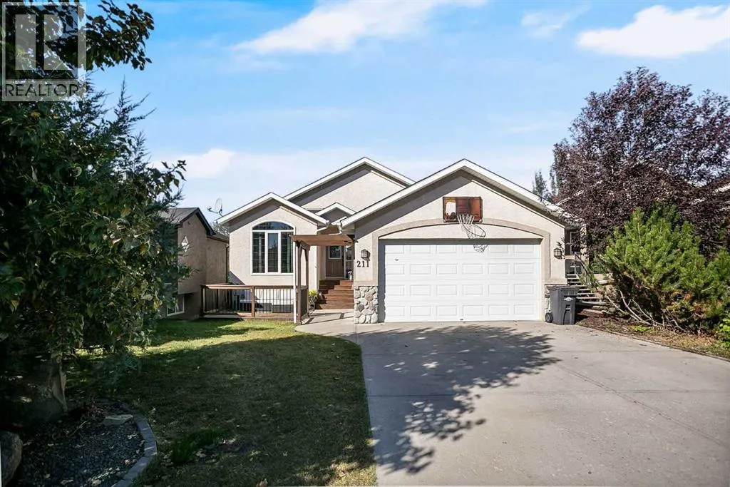 211 Lineham Acres Close NW