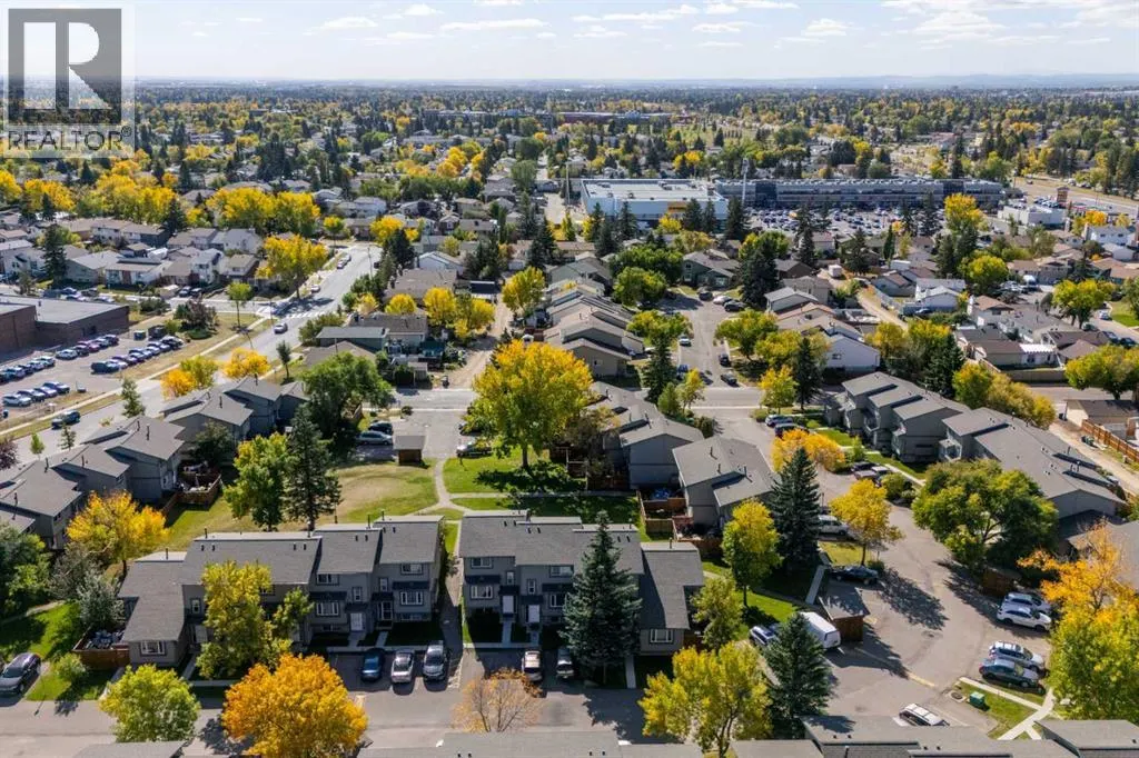 61, 12 Templewood Drive NE