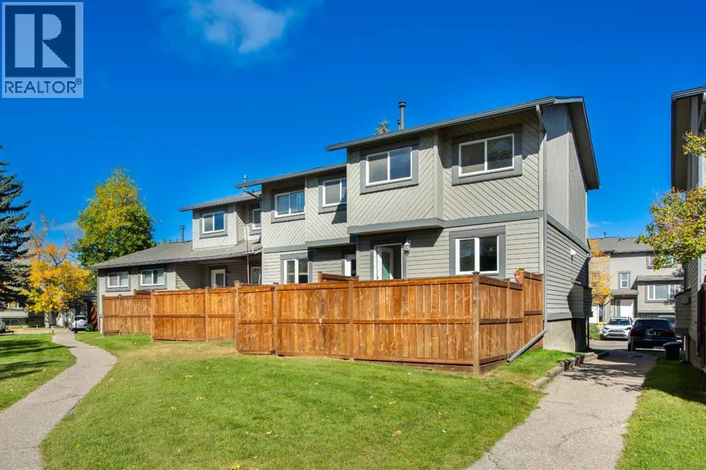 61, 12 Templewood Drive NE