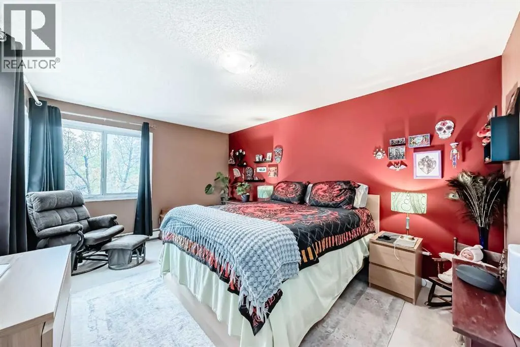 1210, 60 Glamis Drive SW