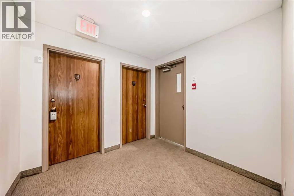 1210, 60 Glamis Drive SW