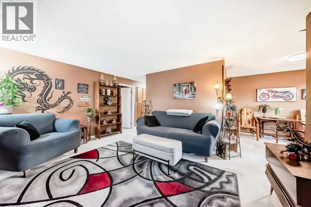 1210, 60 Glamis Drive SW