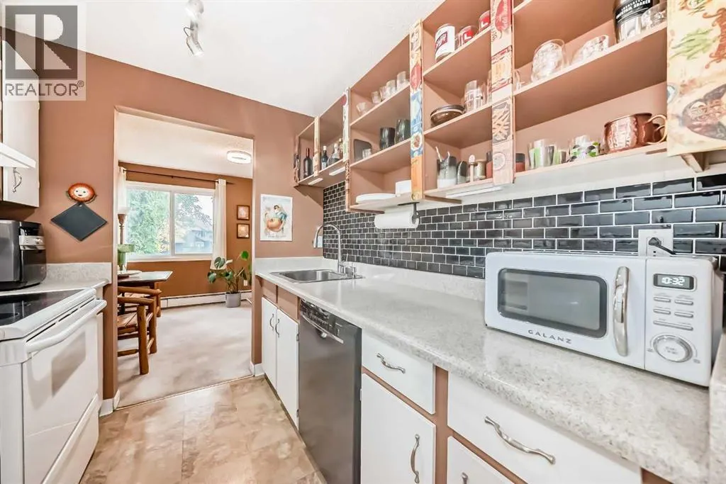 1210, 60 Glamis Drive SW