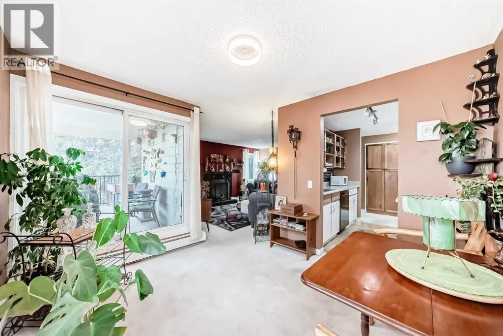 1210, 60 Glamis Drive SW