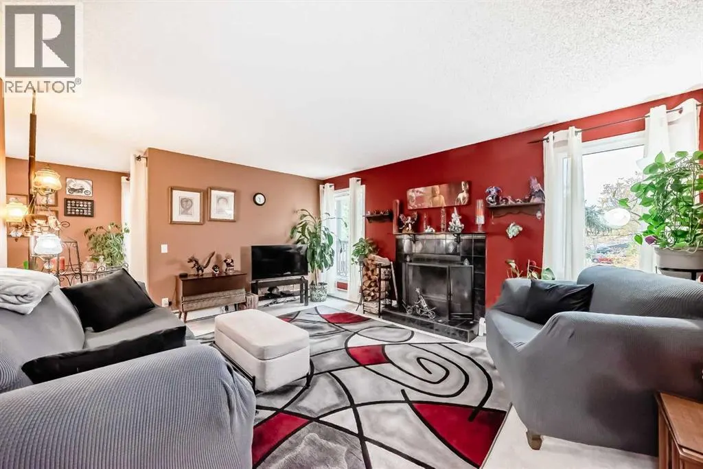 1210, 60 Glamis Drive SW