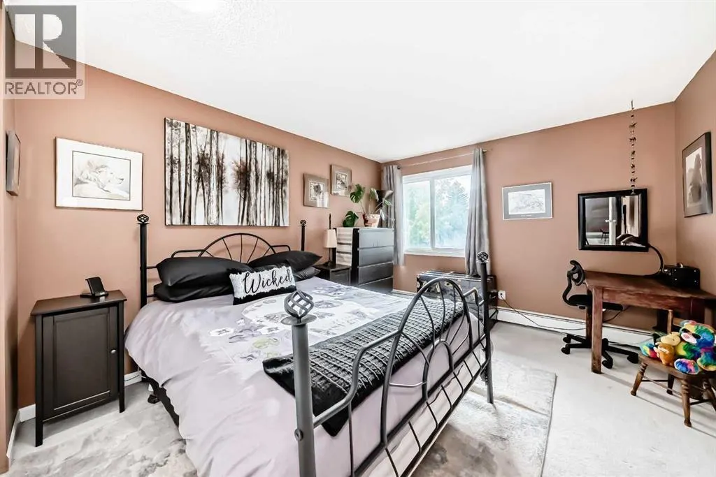 1210, 60 Glamis Drive SW