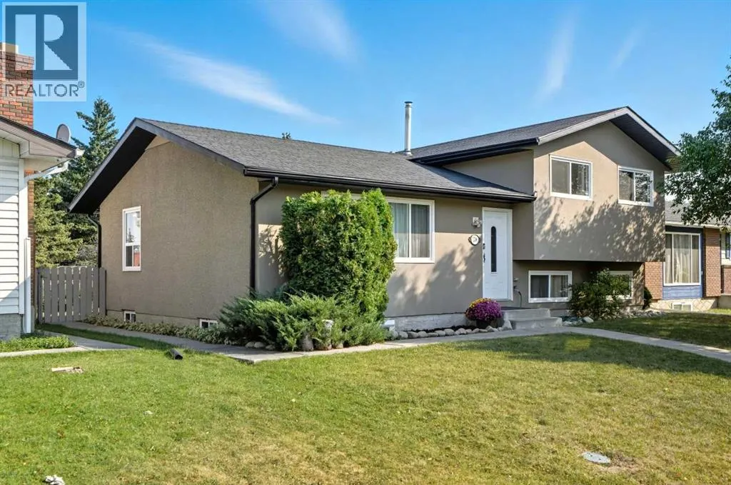224 Whitestone Crescent NE