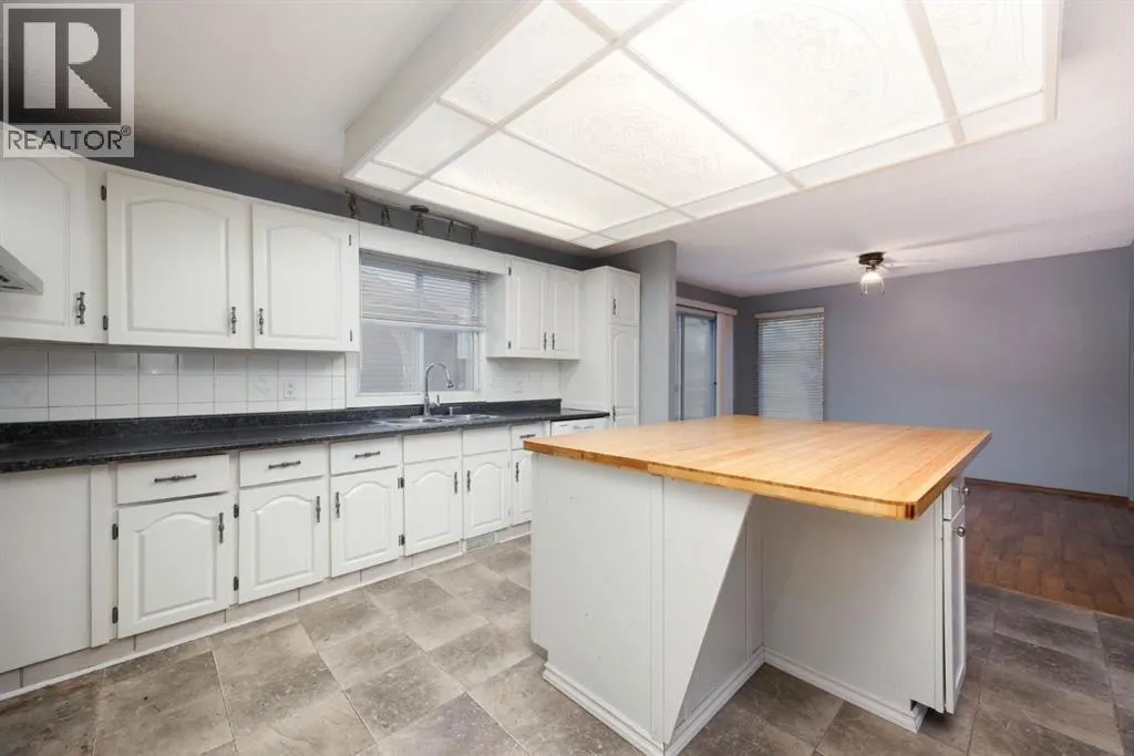 225 Cardinal Drive