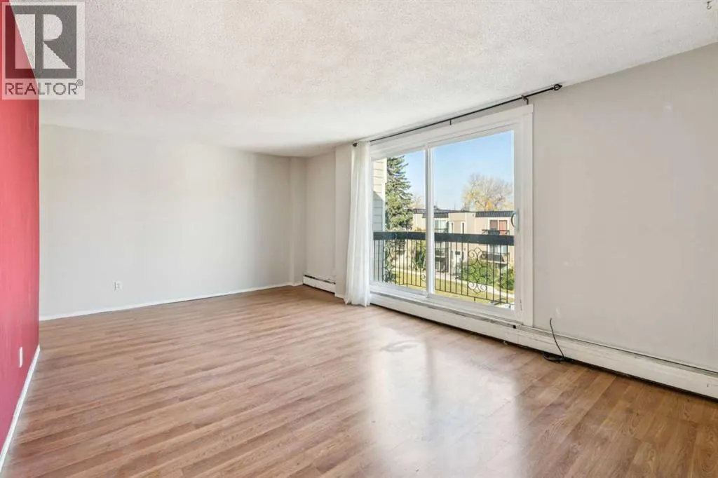 330, 315 Heritage Drive SE