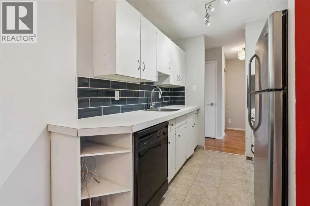 330, 315 Heritage Drive SE