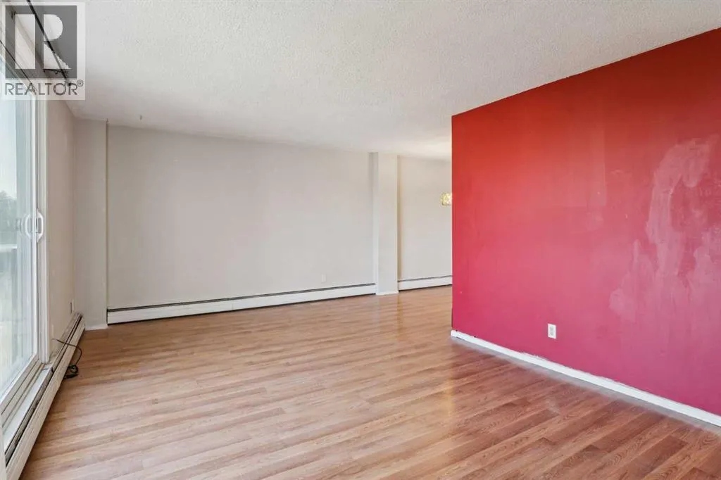 330, 315 Heritage Drive SE