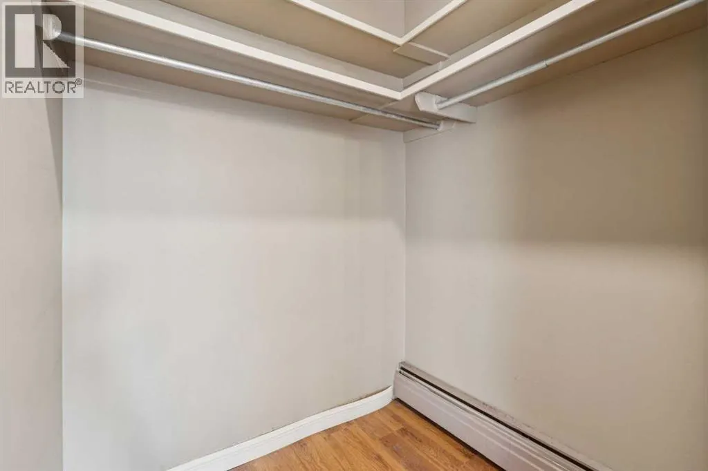 330, 315 Heritage Drive SE
