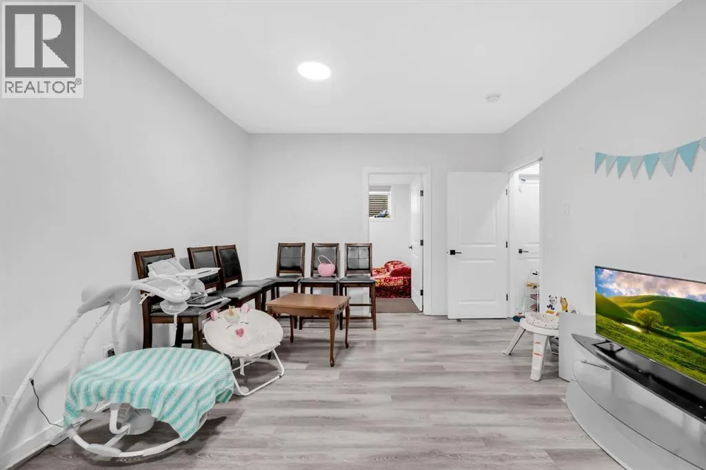 34 Sage Hill Lane NW