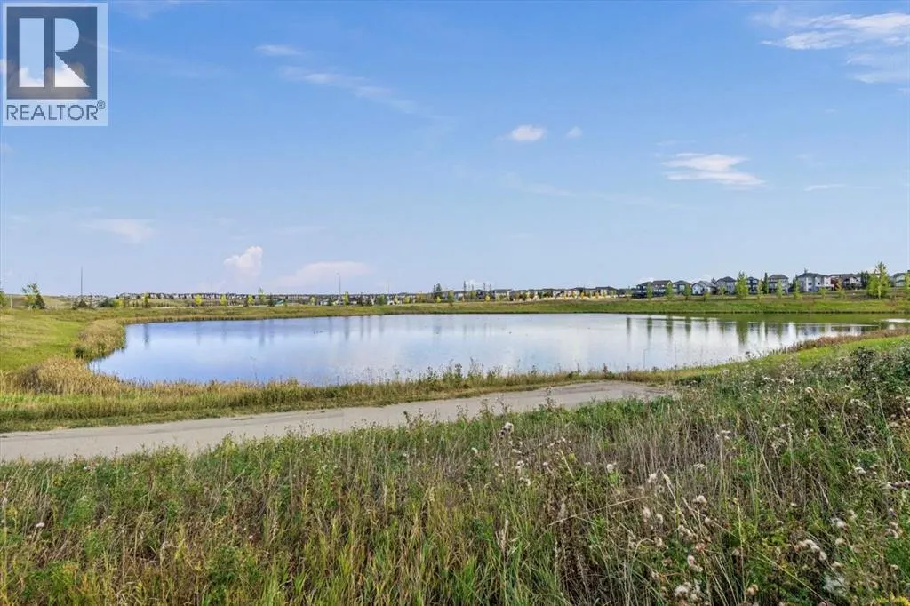 133 Sage Valley Close NW