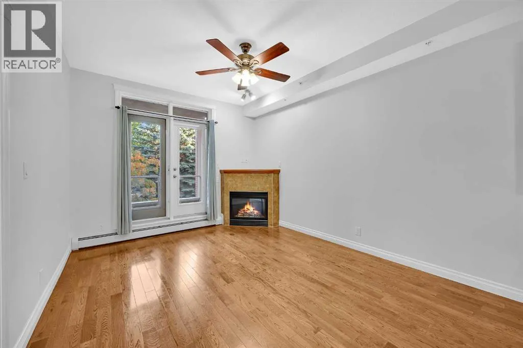 3203, 24 Hemlock Crescent SW