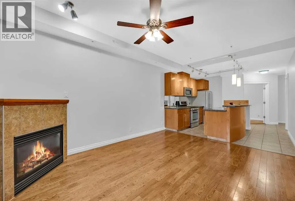 3203, 24 Hemlock Crescent SW