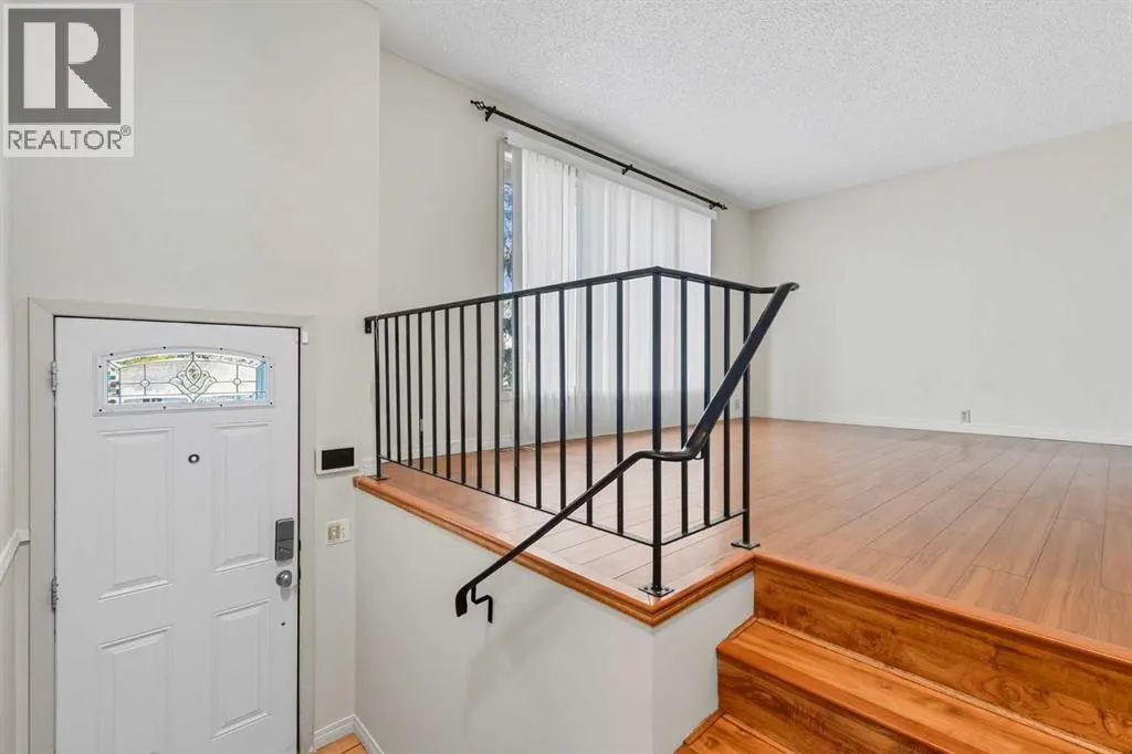 232 Radley Place SE