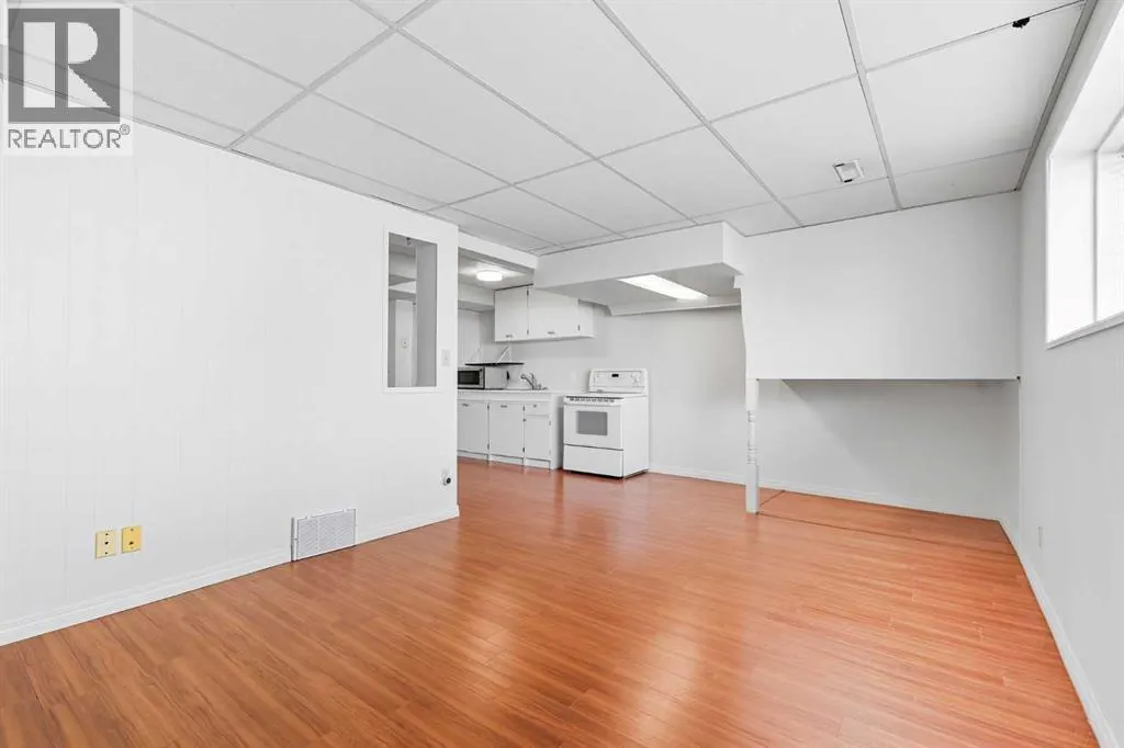 232 Radley Place SE