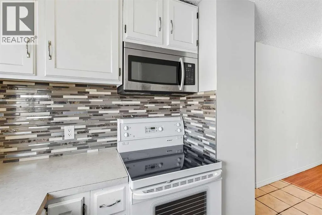 232 Radley Place SE