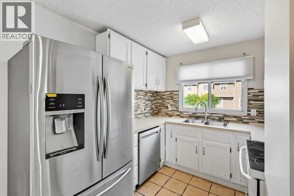 232 Radley Place SE