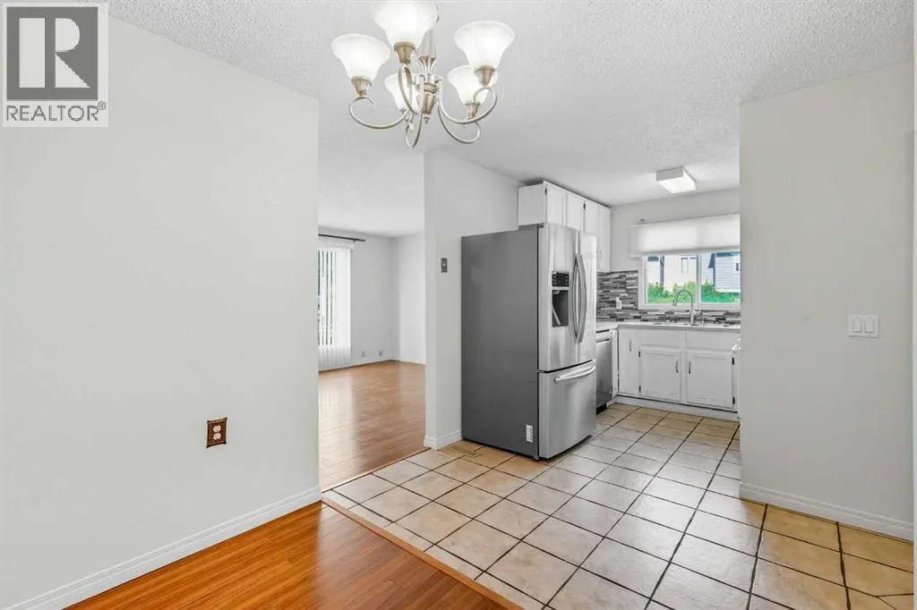 232 Radley Place SE