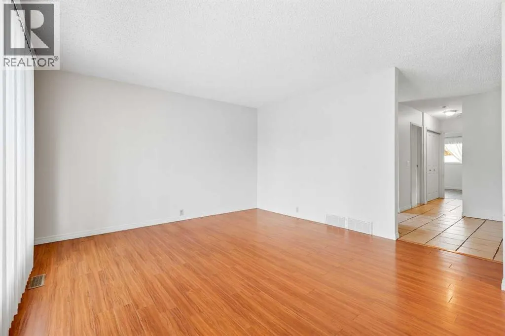 232 Radley Place SE