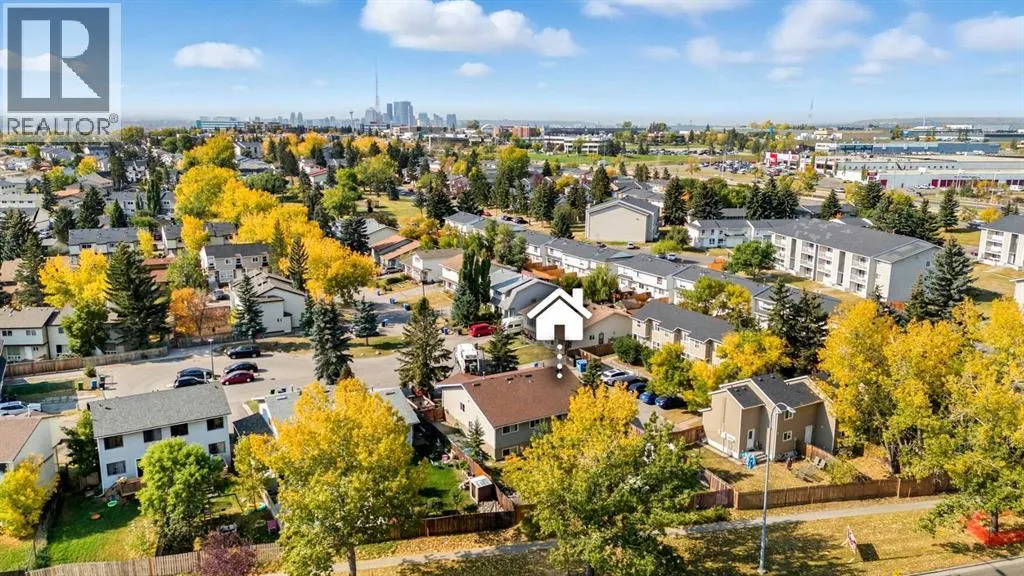 232 Radley Place SE