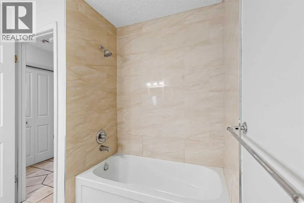 232 Radley Place SE