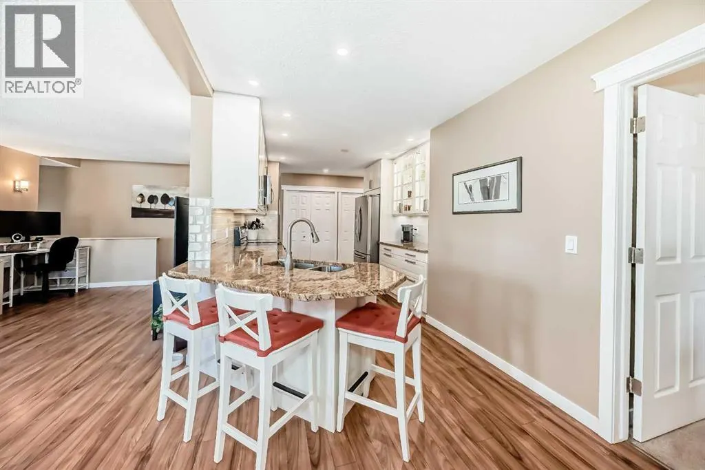 704, 39 Hidden Creek Place NW