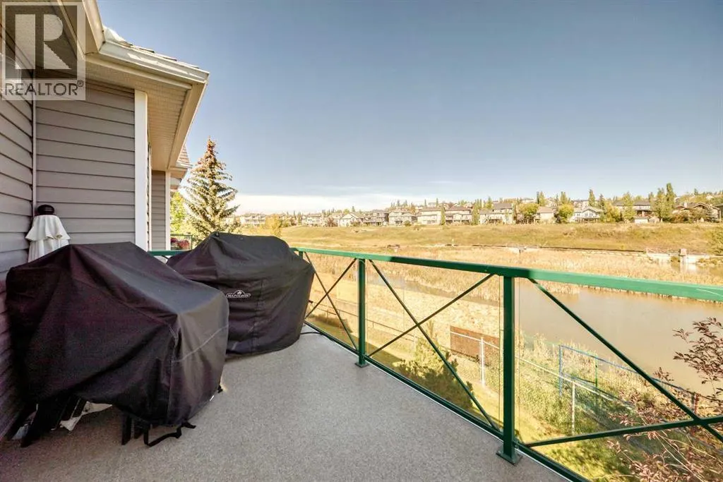 704, 39 Hidden Creek Place NW