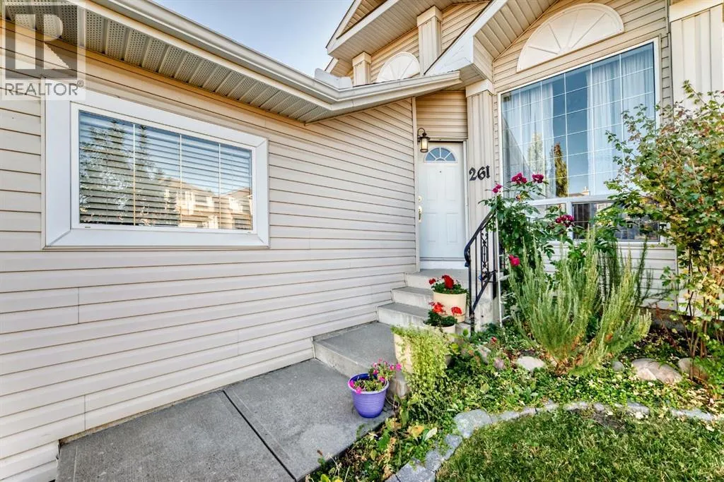 261 Bridlecreek Park SW