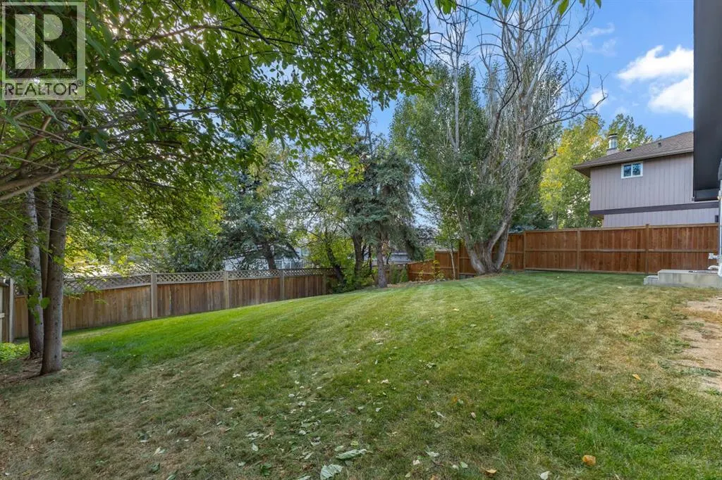 208 Cedarille Green SW