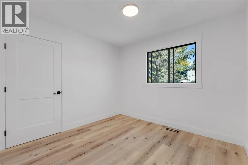 208 Cedarille Green SW