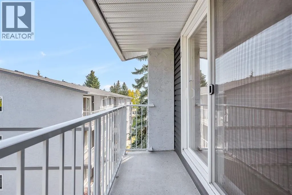 407D, 5601 Dalton Drive NW