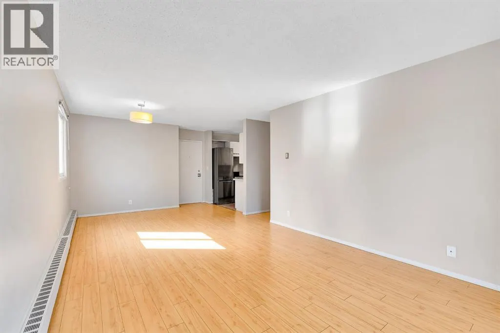 407D, 5601 Dalton Drive NW