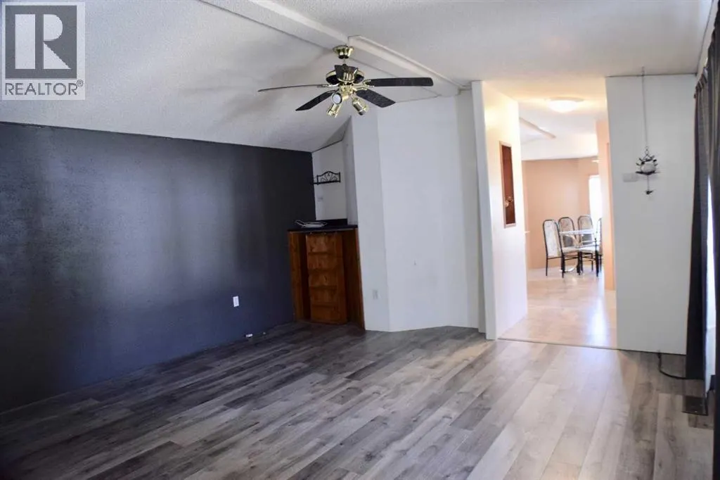 13 East Loop