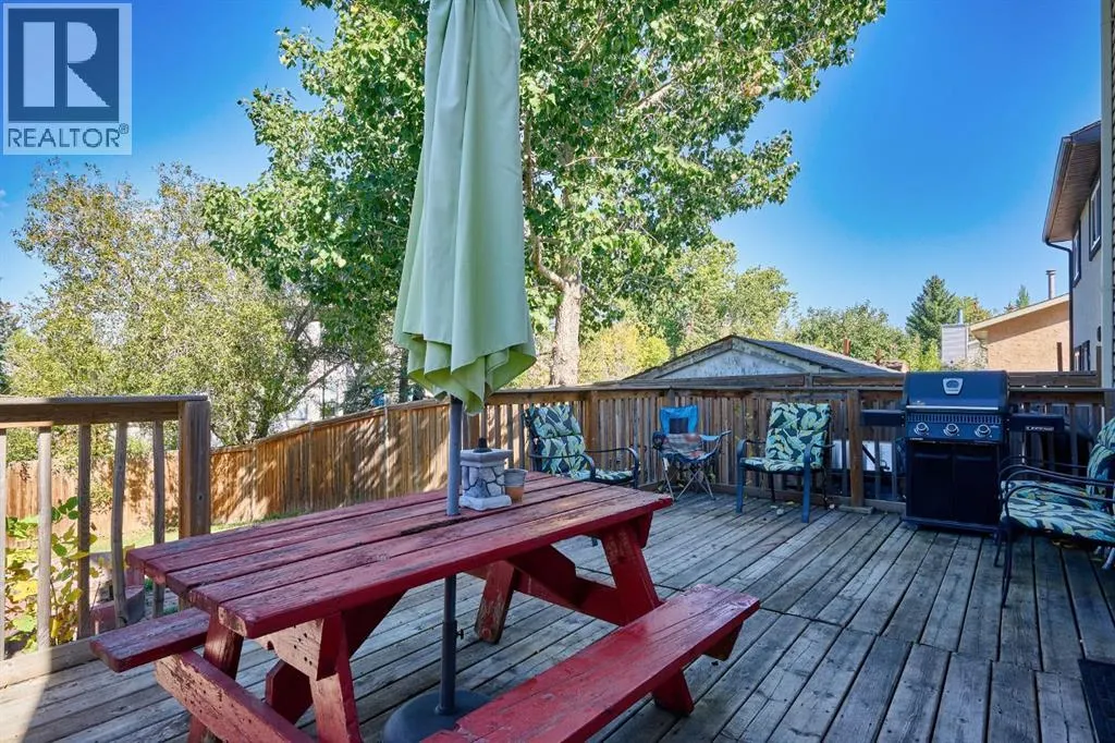 24 Hunters Gate