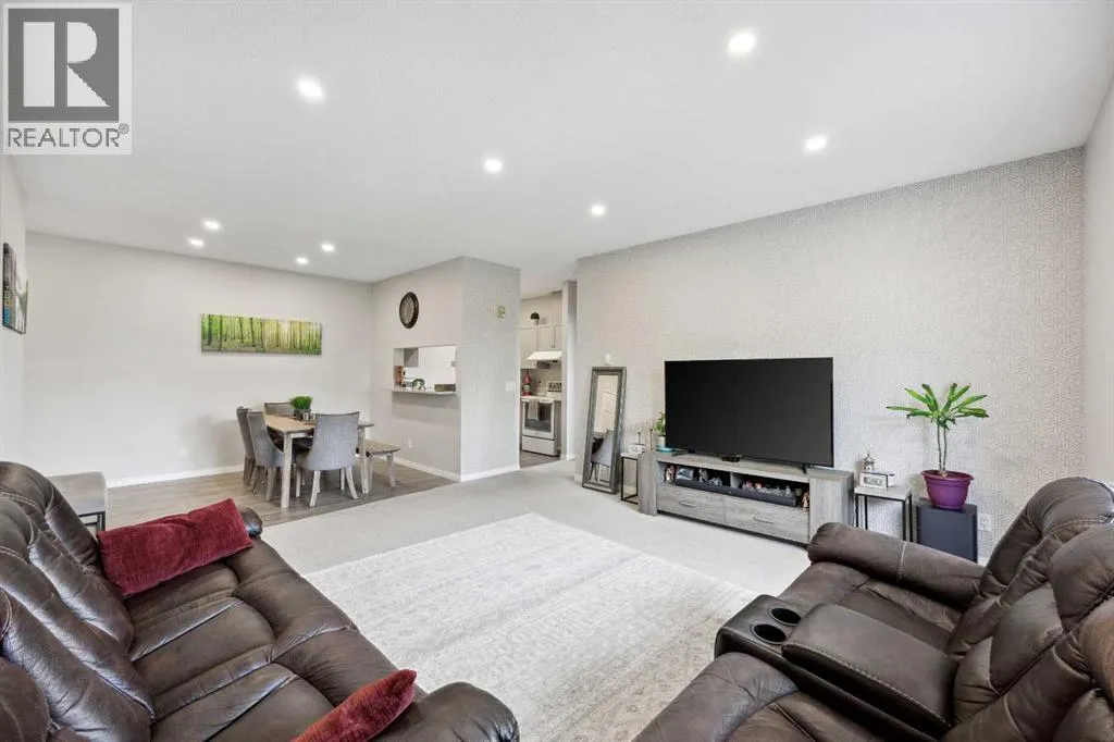 316, 2022 Canyon Meadows Drive SE