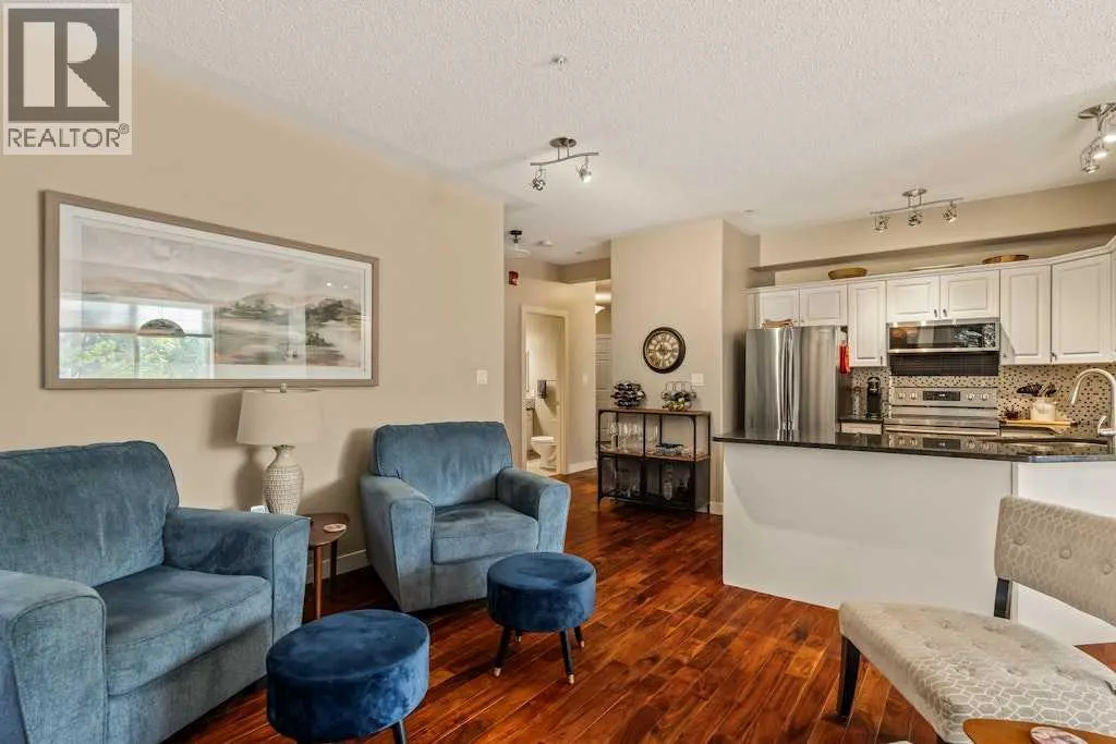 204, 2419 Erlton Road SW