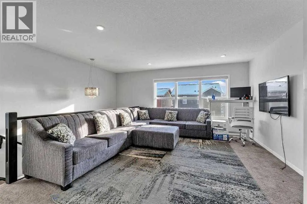 130 Red Sky Crescent NE