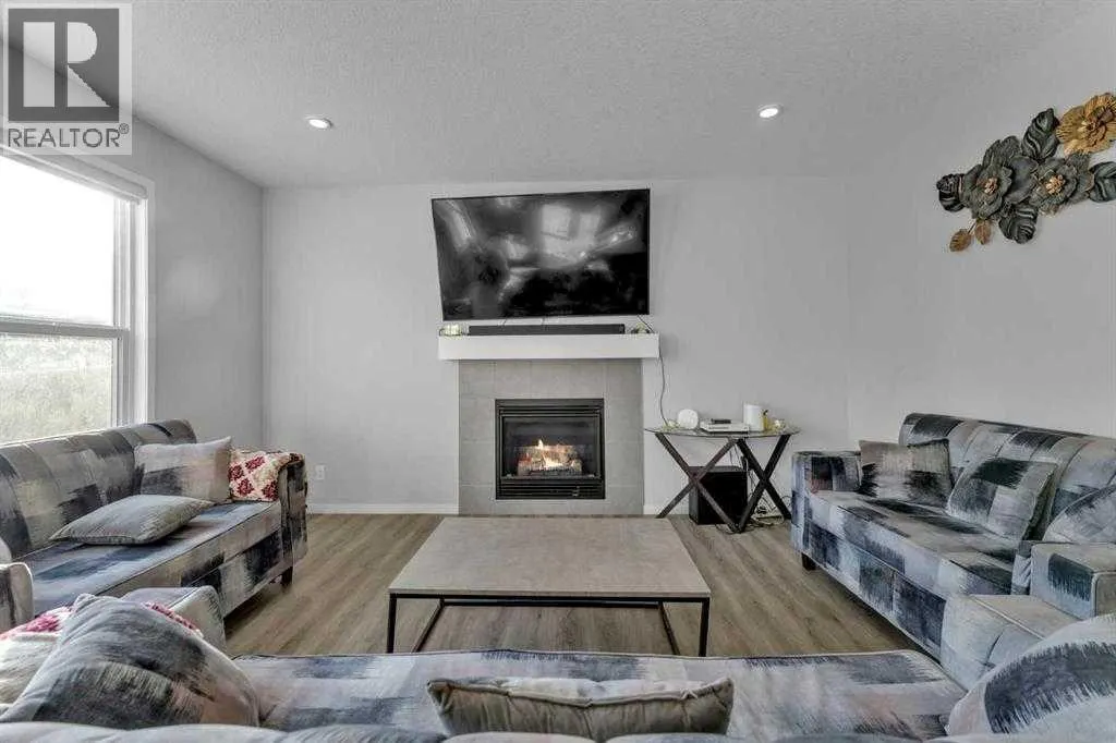 130 Red Sky Crescent NE